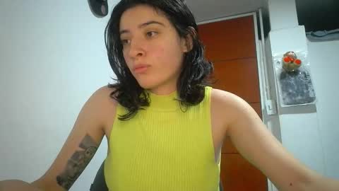 Mia-foster online show from January 9, 4:06 am