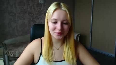 Melanie online show from March 28, 12:48 pm