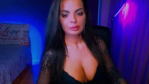 Milani online show from February 9, 6:43 pm