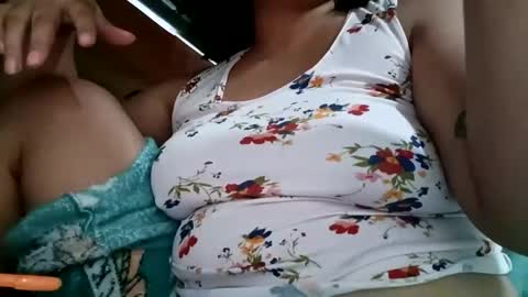 _milkytitsmomxx_ online show from October 5, 2:49 am