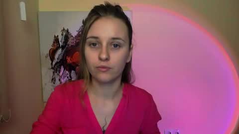 Snapshot of _nicole_new chatting on February 19, 1:17 pm Nica online show from February 19, 1:17 pm