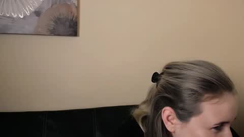 Nica online show from February 19, 3:22 pm