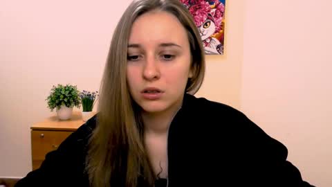 Snapshot of _nicole_new chatting on January 23, 7:43 am Nica online show from January 23, 7:43 am