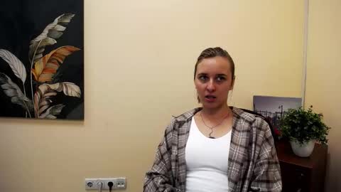 Snapshot of _nicole_new chatting on September 12, 8:01 am Nica online show from September 12, 8:01 am