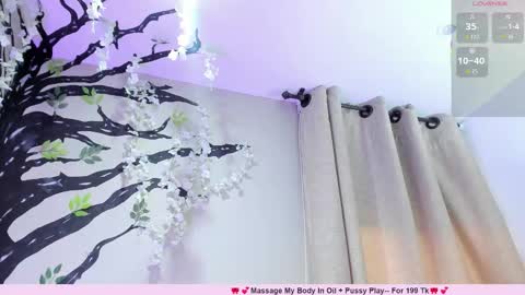 Snapshot of _nina_sweet chatting on October 15, 1:03 pm online show from October 15, 1:03 pm