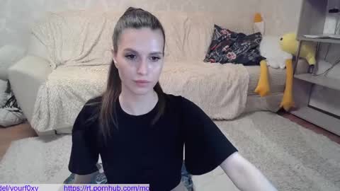 _pretty_fox_ online show from March 3, 2:42 pm