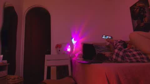 _rose_smith online show from October 17, 12:58 am