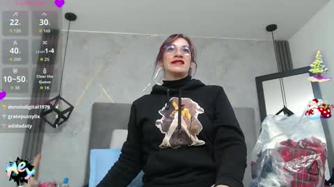 Samanta online show from February 4, 1:36 pm