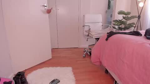 Sandyy online show from March 12, 1:14 am