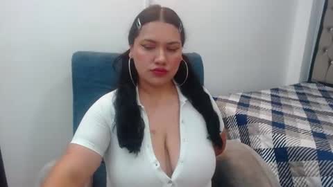 Sara   online show from July 15, 3:11 am