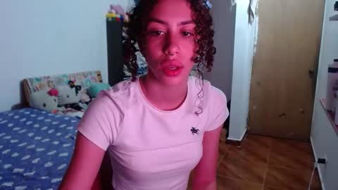 _shanellxxx online show from May 15, 2:38 am
