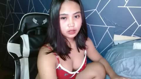 _shinelee online show from December 1, 4:42 pm