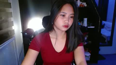 _shinelee online show from February 18, 7:57 pm