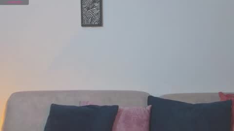 _silvia_vega_ online show from May 1, 4:27 am