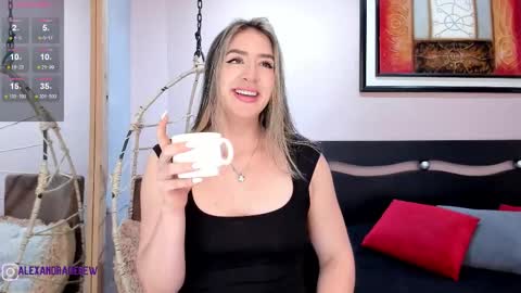    640  200   online show from December 22, 7:17 pm