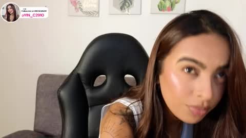 Snapshot of _sophiebrown__ chatting on October 19, 5:09 am Andrea  The Next Stream  Wednesday online show from October 19, 5:09 am