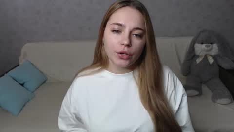 Snapshot of _sweet_lana_ chatting on October 10, 9:03 am Lana online show from October 10, 9:03 am
