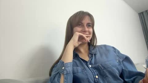 Snapshot of _sweet_lora chatting on October 15, 7:22 am You can call me Lora online show from October 15, 7:22 am