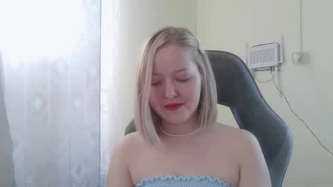 Snapshot of _sweet_smile_ chatting on September 16, 10:23 am _sweet_smile_ online show from September 16, 10:23 am