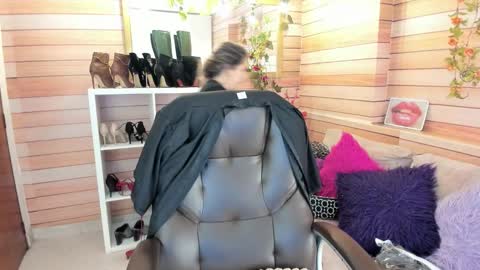 Sol online show from March 27, 11:00 am