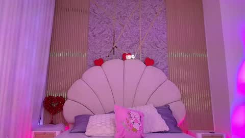 Aisha online show from March 3, 12:22 pm