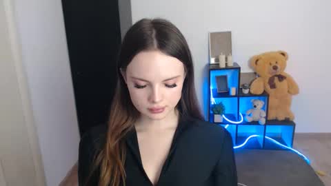 Snapshot of a_ariella_ chatting on October 24, 1:18 pm a_ariella_ online show from October 24, 1:18 pm