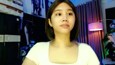 Snapshot of a_r_i_a_n_n_a chatting on October 22, 8:08 am Lovely Yana online show from October 22, 8:08 am