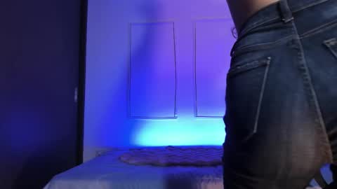 andrea online show from January 9, 3:55 am