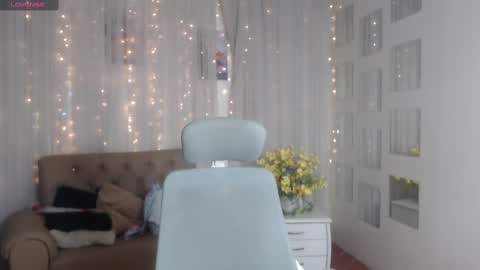 Abbi online show from March 8, 7:07 pm