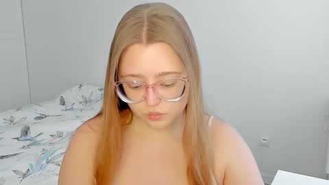 Abby    Stream at Sat  Sun  Mon  Fri online show from March 8, 2:43 pm