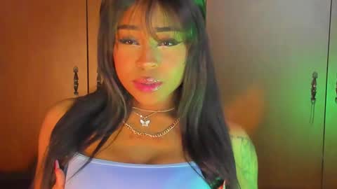 Simone    may online show from January 8, 3:08 am