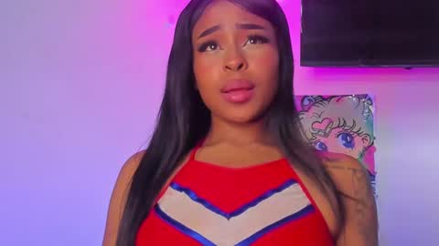 Simone    may online show from February 26, 5:31 pm