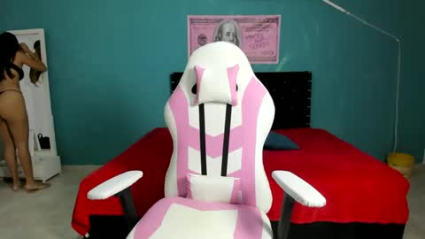 Abella online show from January 27, 2:46 pm