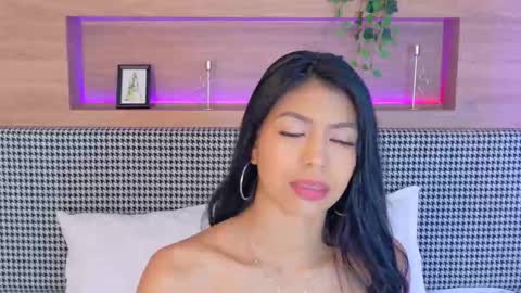 abiehils online show from March 10, 11:34 am