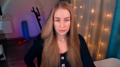 Anna online show from February 8, 6:11 pm