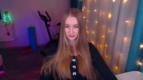 Anna online show from January 13, 6:59 pm