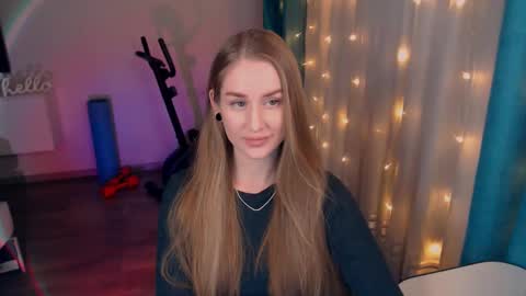 Anna online show from February 6, 6:56 pm