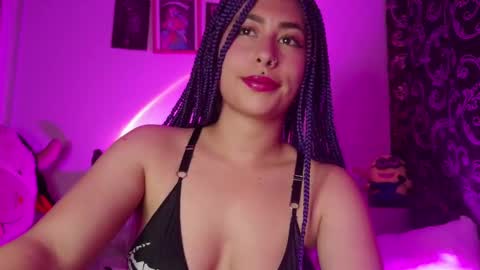 Snapshot of abigail_hobbs2 chatting on February 19, 4:55 am Aby  online show from February 19, 4:55 am