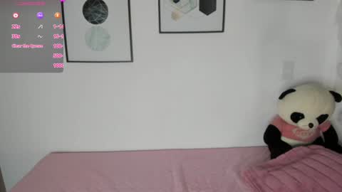 Snapshot of abigail_w chatting on October 14, 2:41 pm abigail online show from October 14, 2:41 pm