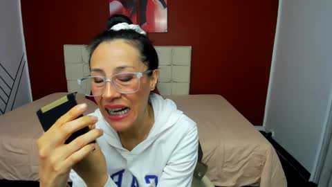 ABRIL online show from January 17, 8:00 pm