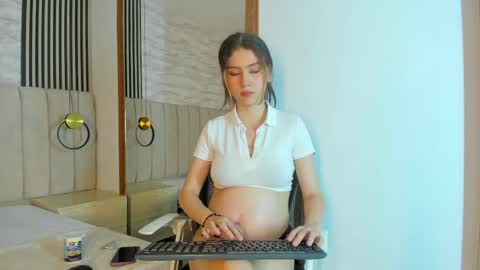 Natalia online show from April 19, 2:44 am