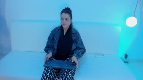    online show from January 7, 5:49 pm