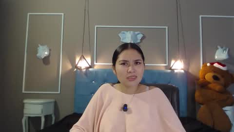 Adaira online show from December 3, 4:37 am