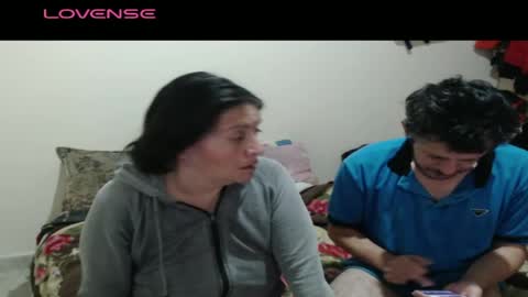 Adan and Eva online show from May 2, 11:13 am