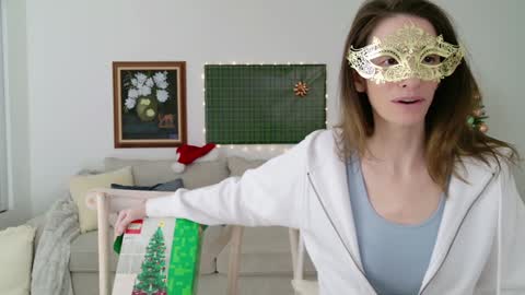 Snapshot of addieroseone chatting on December 20, 3:03 am Addison Rose  I am currently away for the holiday weekend. Streams start again on 1242024. Enjoy the holiday online show from December 20, 3:03 am