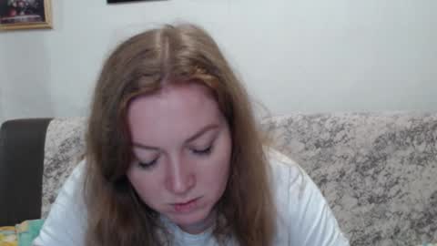 Adel online show from March 18, 5:51 pm