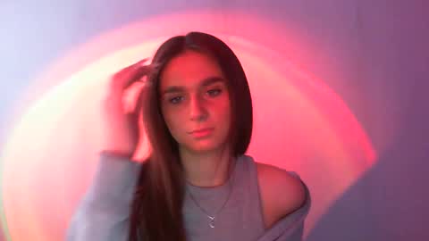 Adele Amore online show from February 20, 7:45 am