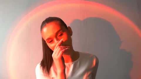 Adele Amore online show from February 8, 7:48 am