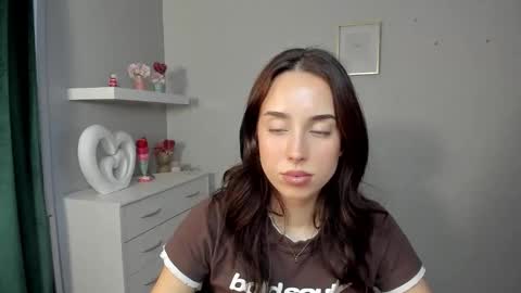 Adele online show from April 17, 6:04 am