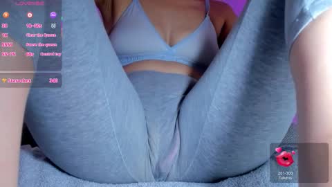 adelinaconte1 online show from March 11, 3:58 pm